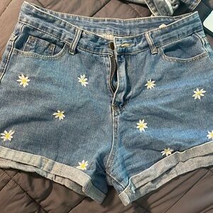 Jean shorts with daisys